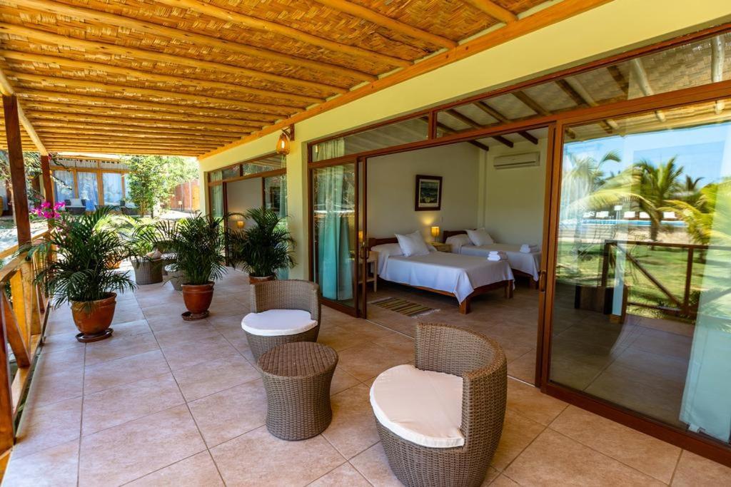 Hotel Punta Camaron Bungalows & Suites Zorritos Extérieur photo